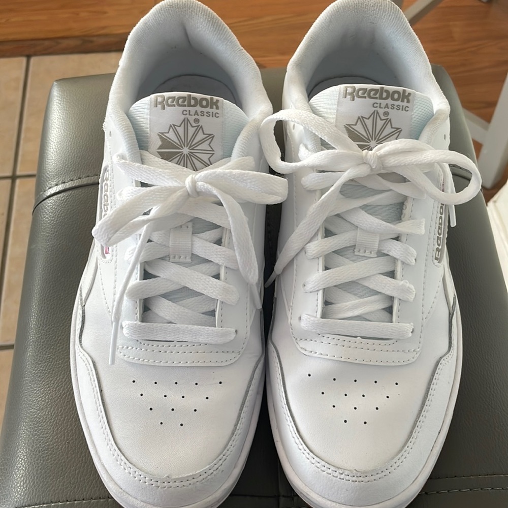 Unisex reebox sneakers